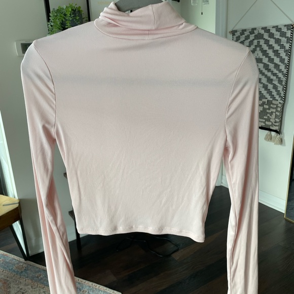 Sunday Best Crop Turtleneck - size S - Picture 4 of 5
